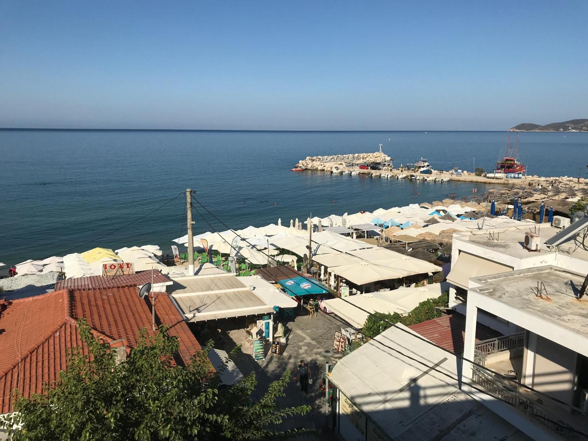 Bay Studios Потос Экстерьер фото
